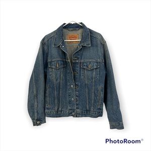 Levi’s jean jacket